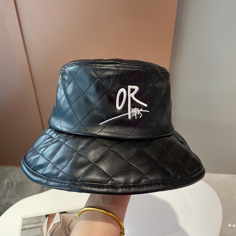 Luxury Designer bucket hat fashion mens and womens hat high quality embroidery classic style social party, Black
Luxury Designer bucket hat fashion mens and womens hat high quality embroidery classic style social party, Black