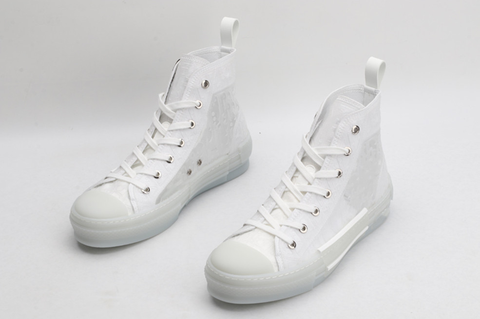 SHOES designer top version rivet casual sneakers Italian VLTN high-top canvas shoes transparent old flower full letter printed, High quality laces
SHOES designer top version rivet casual sneakers Italian VLTN high-top canvas shoes transparent old flower full letter printed, High quality laces