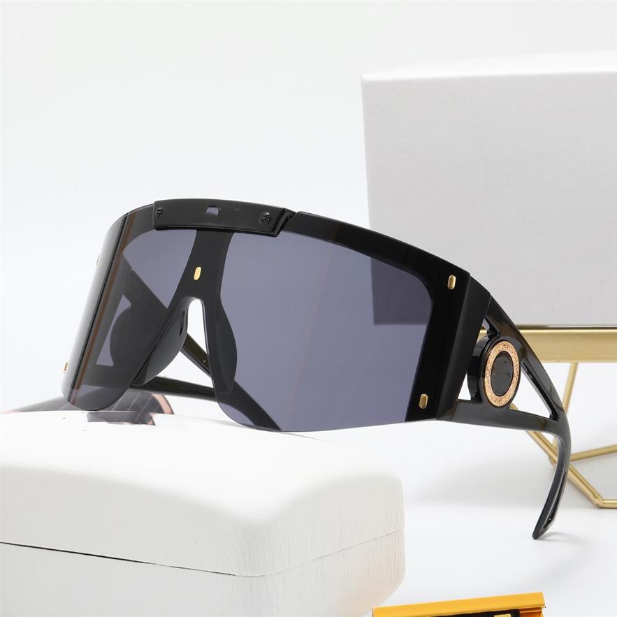 High quality 2587 Medusaity Brand Designer Sunglasses wood glasses for men women Fashion buffalo sun glasses with box case263T
High quality 2587 Medusaity Brand Designer Sunglasses wood glasses for men women Fashion buffalo sun glasses with box case263T