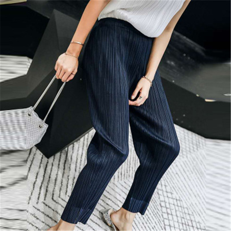 Miyake pleated fashion cropped trousers, solid color, large size, slim fit, urban casual pants, split women's pants 220325