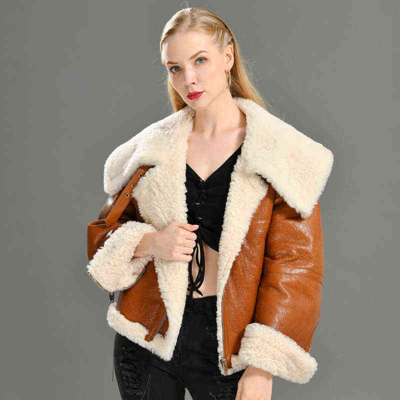 Women Leather Jacket 2020 Lamb Wool Fur Winter Locomotive Warm Thick Merino Sheepskin Leather Jacket J220727, Camel
Women Leather Jacket 2020 Lamb Wool Fur Winter Locomotive Warm Thick Merino Sheepskin Leather Jacket J220727, Camel