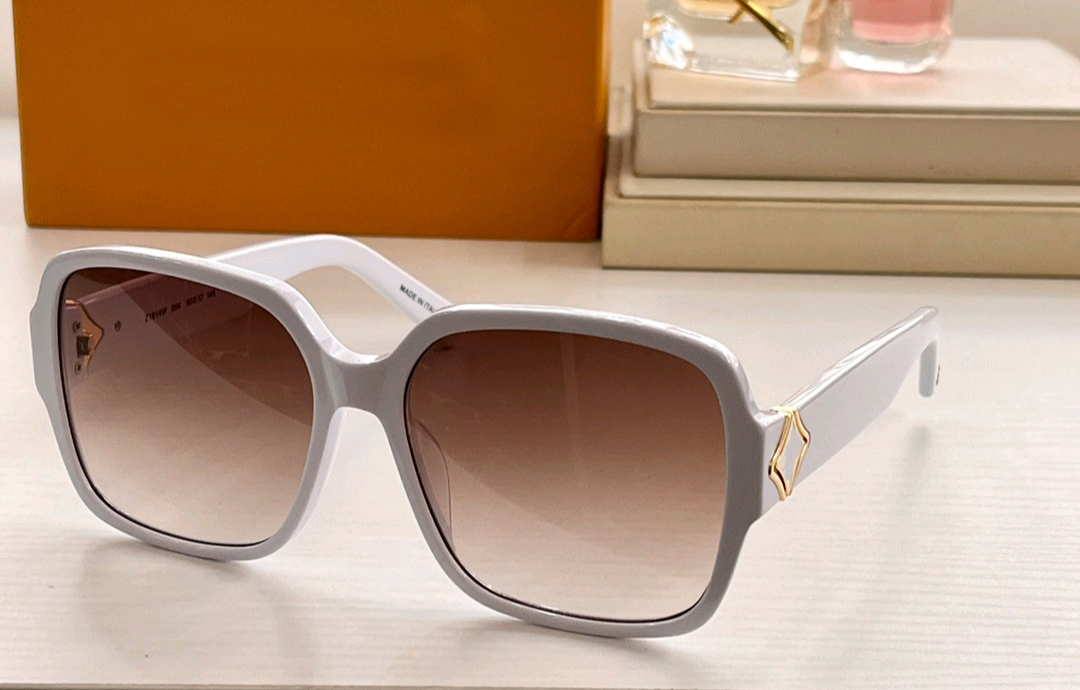 Flower Square Sunglasses White Brown Shaded Women Fashion Sunnies gafas de sol Shades Sun UV400 Eyewear High quality
Flower Square Sunglasses White Brown Shaded Women Fashion Sunnies gafas de sol Shades Sun UV400 Eyewear High quality