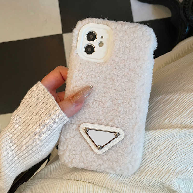 Luxurys Designers Leather Phone Case For Iphone 13 12 11 Pro Max 7p 8p Xr X Xs Phone Case Men IPhone Brand Fuzzy Case D2, White
Luxurys Designers Leather Phone Case For Iphone 13 12 11 Pro Max 7p 8p Xr X Xs Phone Case Men IPhone Brand Fuzzy Case D2, White