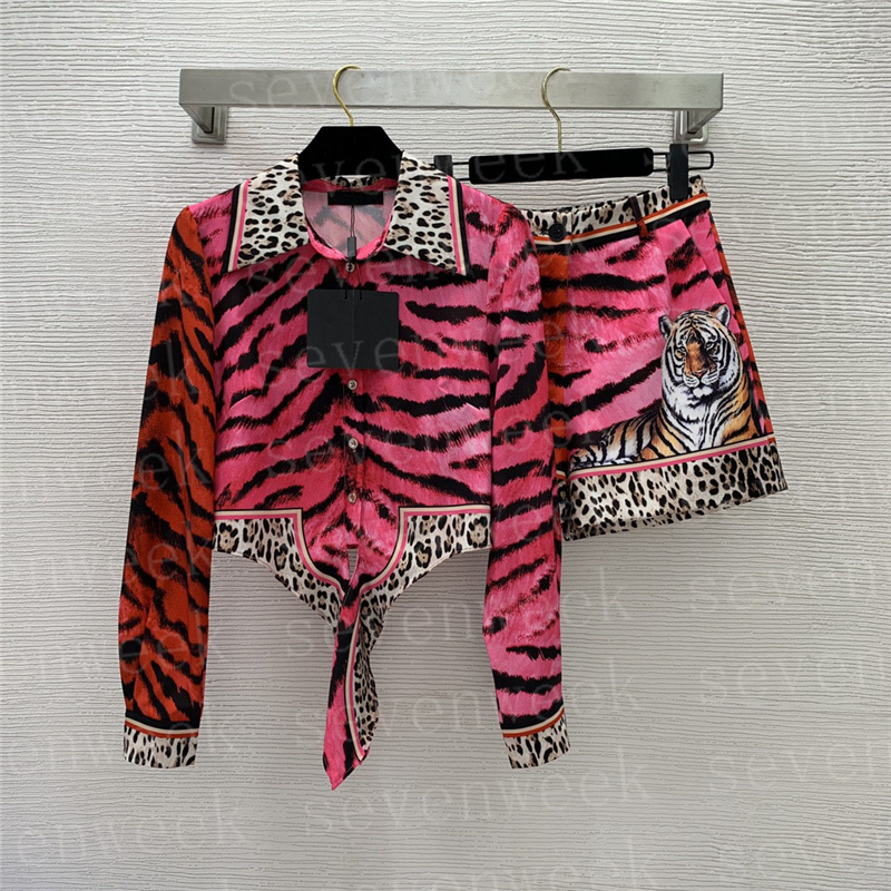Leopard Pattern Shirts Shorts Sets For Women Designer Style Lady Long Sleeve T Shirt Casual Loose Short Pants Two Piece Suits, Leopard print
Leopard Pattern Shirts Shorts Sets For Women Designer Style Lady Long Sleeve T Shirt Casual Loose Short Pants Two Piece Suits, Leopard print