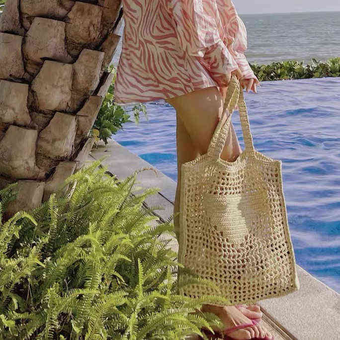 Fashion brand handbag designer brand letter straw tote bag woven shoulder bag for women summer beach luxury bag G220517, Pink
Fashion brand handbag designer brand letter straw tote bag woven shoulder bag for women summer beach luxury bag G220517, Pink