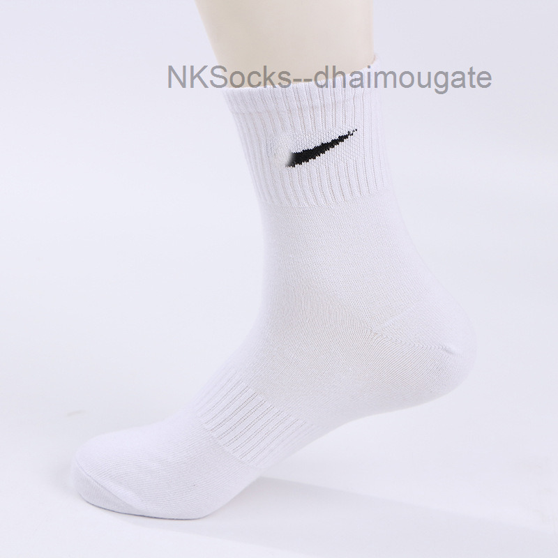 Fashion Men's Socks Classic Hook Brand Combed Cotton Sweat Absorbing Breathable Medium Tube Sports Striped Solid Sock Casual Men Women Luxury Wear Sportsocks Igr8, Nk short tube white
Fashion Men's Socks Classic Hook Brand Combed Cotton Sweat Absorbing Breathable Medium Tube Sports Striped Solid Sock Casual Men Women Luxury Wear Sportsocks Igr8, Nk short tube white