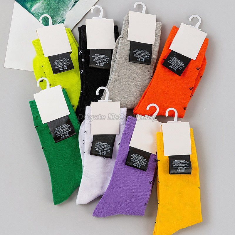 Colorful Men Women Sports Socks Fashion B Designer Long Socks With Letters Four Season Stockings Casual Sock, Green
Colorful Men Women Sports Socks Fashion B Designer Long Socks With Letters Four Season Stockings Casual Sock, Green