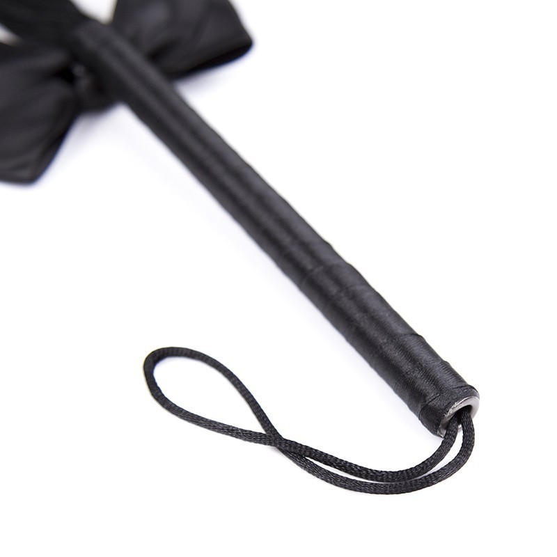 Tease Spanking Silk Whip With Handle Black Fetish Tassel Rope Paddle Adult Games Body Flogging Bdsm Slave Flirting Sex Toys 220411