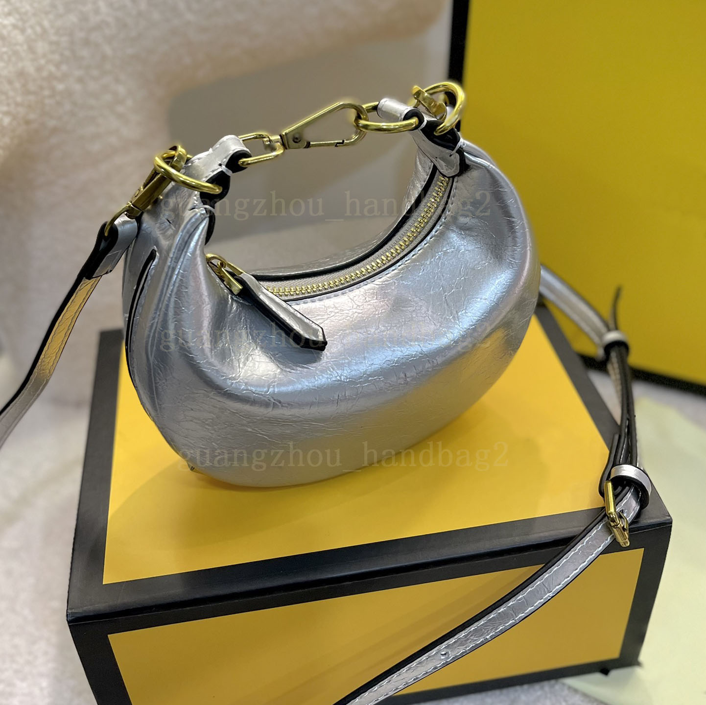 Designer Graphy Totes Nano Hobo Bags Clutch Mini Roma Half Moon Crossbody Handbag Lady Alligator Leather Shoulder Handbags Italy Women Luxurys Purse Tote Bag, Box
Designer Graphy Totes Nano Hobo Bags Clutch Mini Roma Half Moon Crossbody Handbag Lady Alligator Leather Shoulder Handbags Italy Women Luxurys Purse Tote Bag, Box
