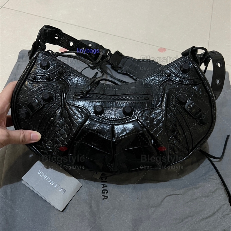 designer bags balencaigass Blcgstyle Le cagole half moon dumpling motorcycle Bag Messenger CLLB 3MAF, Black crocodile s will be delivered on
designer bags balencaigass Blcgstyle Le cagole half moon dumpling motorcycle Bag Messenger CLLB 3MAF, Black crocodile s will be delivered on