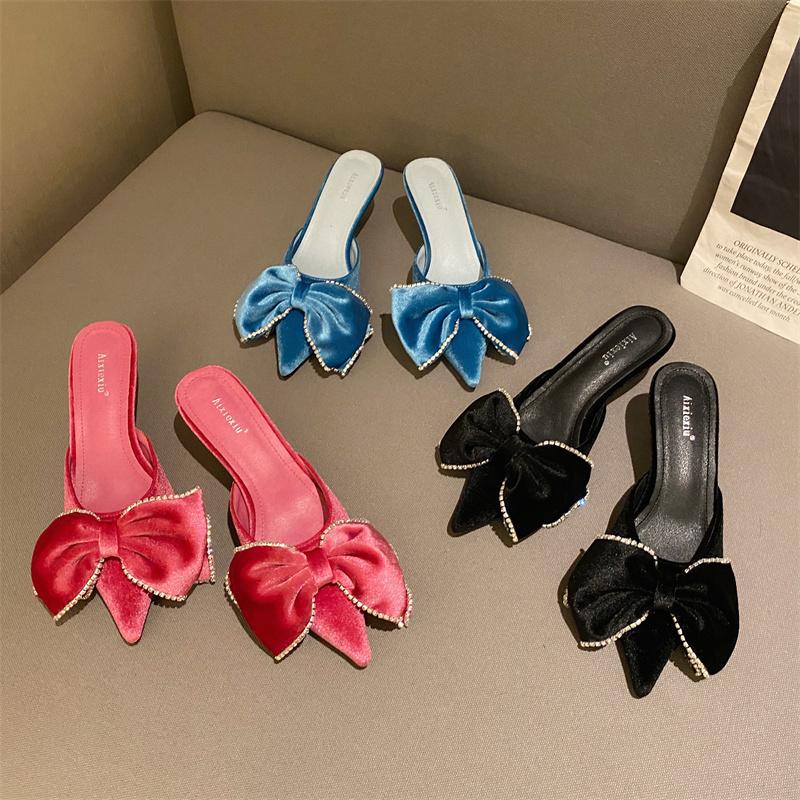 Slippers Kitten Heel Sexy Pointed Toe Velvet Bowtie Mules Women Exquisite Rhinestone Party Prom Bridal Wedding Shoes For WomenSlippers, Black
Slippers Kitten Heel Sexy Pointed Toe Velvet Bowtie Mules Women Exquisite Rhinestone Party Prom Bridal Wedding Shoes For WomenSlippers, Black