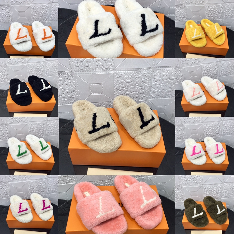 Women Paseo Flat Comfort Sandals Slippers Letters Floral Printed Wool Slippers Top Designer Ladies Winter Fur slides shoe size 35-40
Women Paseo Flat Comfort Sandals Slippers Letters Floral Printed Wool Slippers Top Designer Ladies Winter Fur slides shoe size 35-40