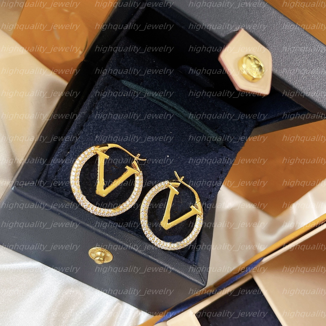 Designer New Fashion Letter Pendant Earrings Women's Brand Designer Earrings Women's L1
Designer New Fashion Letter Pendant Earrings Women's Brand Designer Earrings Women's L1