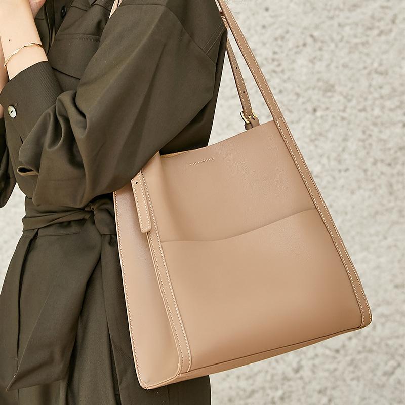 Evening Bags Luxury Leather Ladies Handbags Office Business Shoulder Multi Briefcases Large Capacity Commuter Tote BagsEvening, Black
Evening Bags Luxury Leather Ladies Handbags Office Business Shoulder Multi Briefcases Large Capacity Commuter Tote BagsEvening, Black