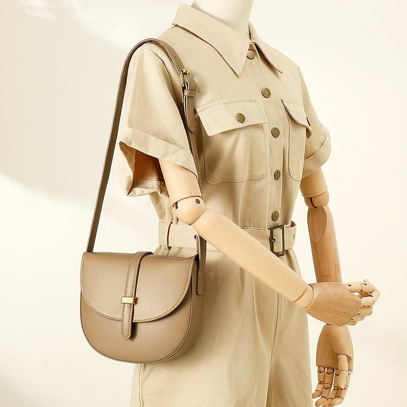 Handbags Women Genuine Leather Shopping Bags Luxury Shoulder Messenger Bags Purse Ladies Crossbody Bag Tote Wallet T17, Color1
Handbags Women Genuine Leather Shopping Bags Luxury Shoulder Messenger Bags Purse Ladies Crossbody Bag Tote Wallet T17, Color1