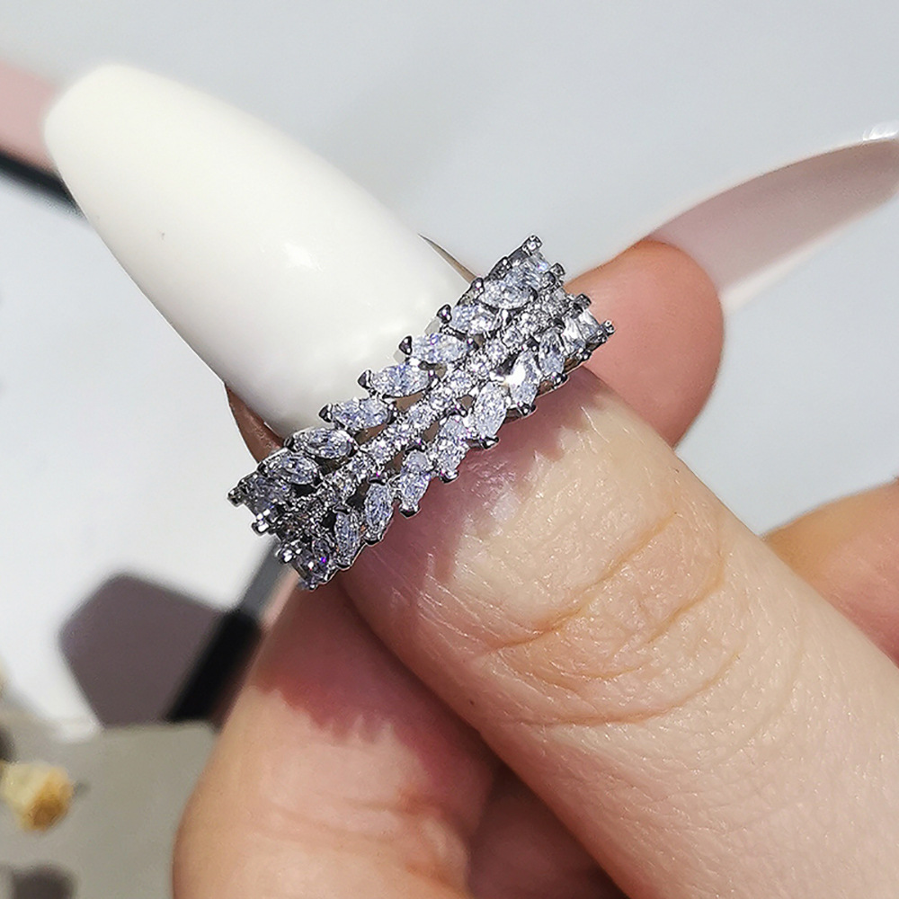 Choucong Ins Top Sell Wedding Rings Deluxe Jewelry 925 Sterling Silver Marquise Cut White Topaz CZ Diamond Gemstones Party Women Engagement Band Leaf 