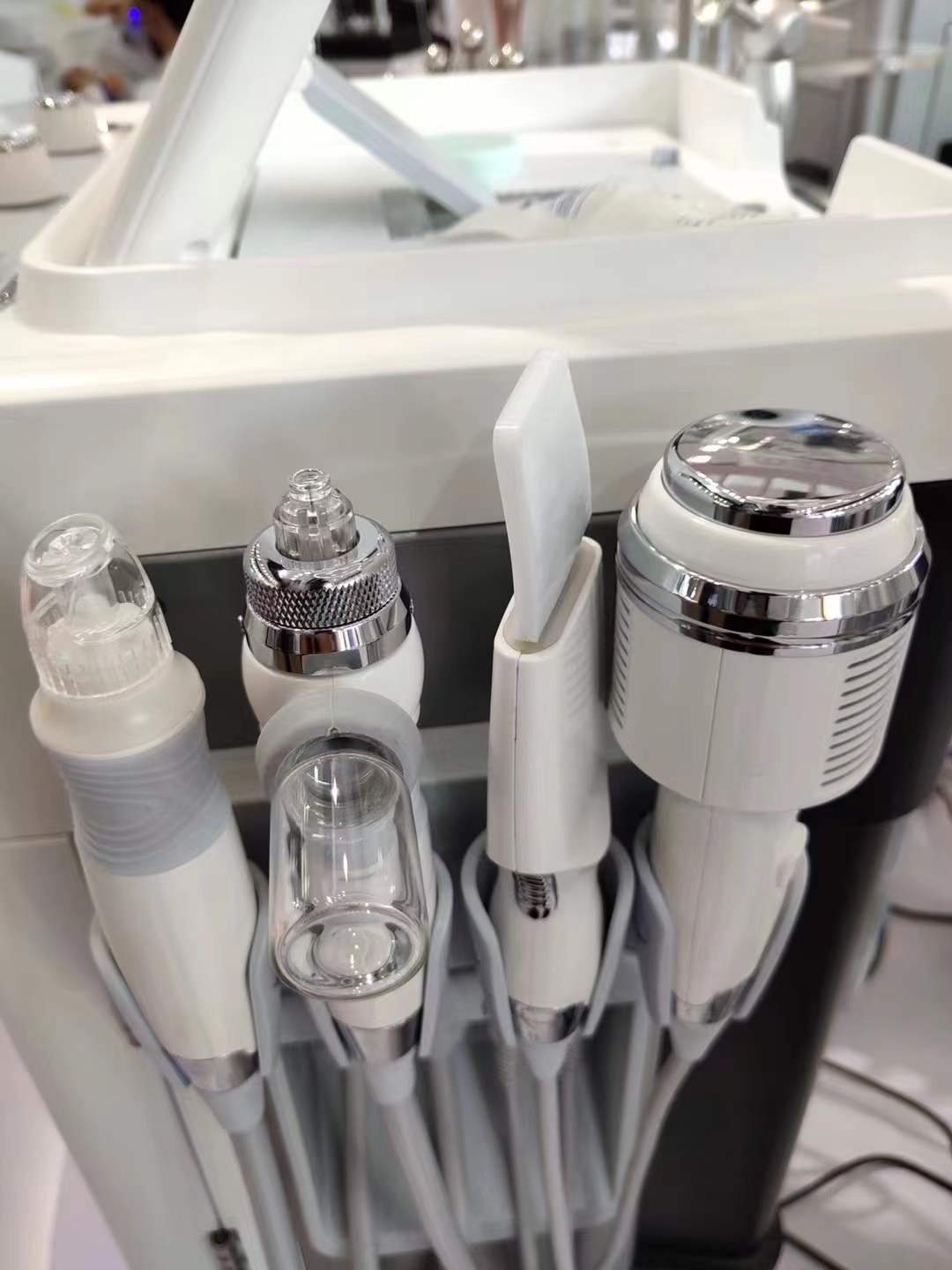 9IN1 Multi-Functional Beauty Equipment White beauty facial bubble instrument