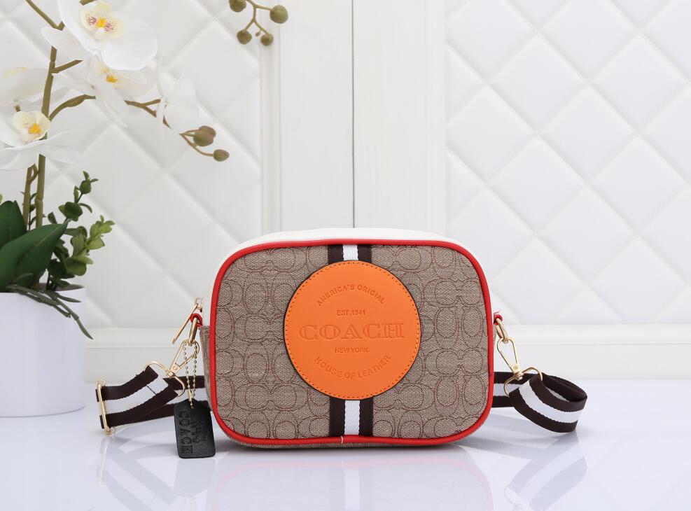 A128 high quality designer retro women leather handbag Envelope shopping crossbody messenger Chain flap bag tote shoulder bag, Natural color
A128 high quality designer retro women leather handbag Envelope shopping crossbody messenger Chain flap bag tote shoulder bag, Natural color