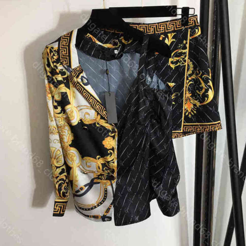 Fashion designer women Two Piece Dress off shoulder silk shirts AAA wrap hip skirt dresses shirt suit vintage print 5A summer female Apparel brand logo clothes a1 
Fashion designer women Two Piece Dress off shoulder silk shirts AAA wrap hip skirt dresses shirt suit vintage print 5A summer female Apparel brand logo clothes a1