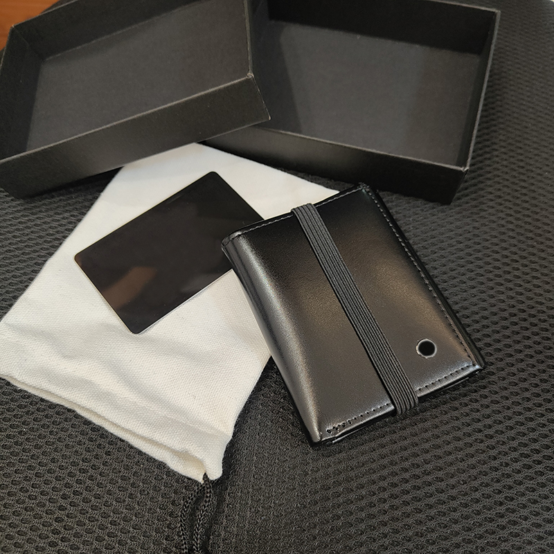 Business mini wallet mens cardholders Fashion Luxury Designer Bags Leather Folding Portfolios European and American Style womens Coin Purse, Black with box
Business mini wallet mens cardholders Fashion Luxury Designer Bags Leather Folding Portfolios European and American Style womens Coin Purse, Black with box