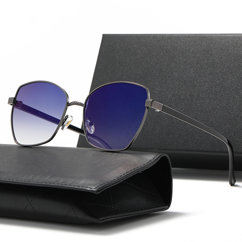 Fashion Men Womens Sunglasses Sunshade glasses diamond Composite Metal Rimless Optical Frame Classic Rectangle Square Gold Luxury Sunglasses for women
Fashion Men Womens Sunglasses Sunshade glasses diamond Composite Metal Rimless Optical Frame Classic Rectangle Square Gold Luxury Sunglasses for women