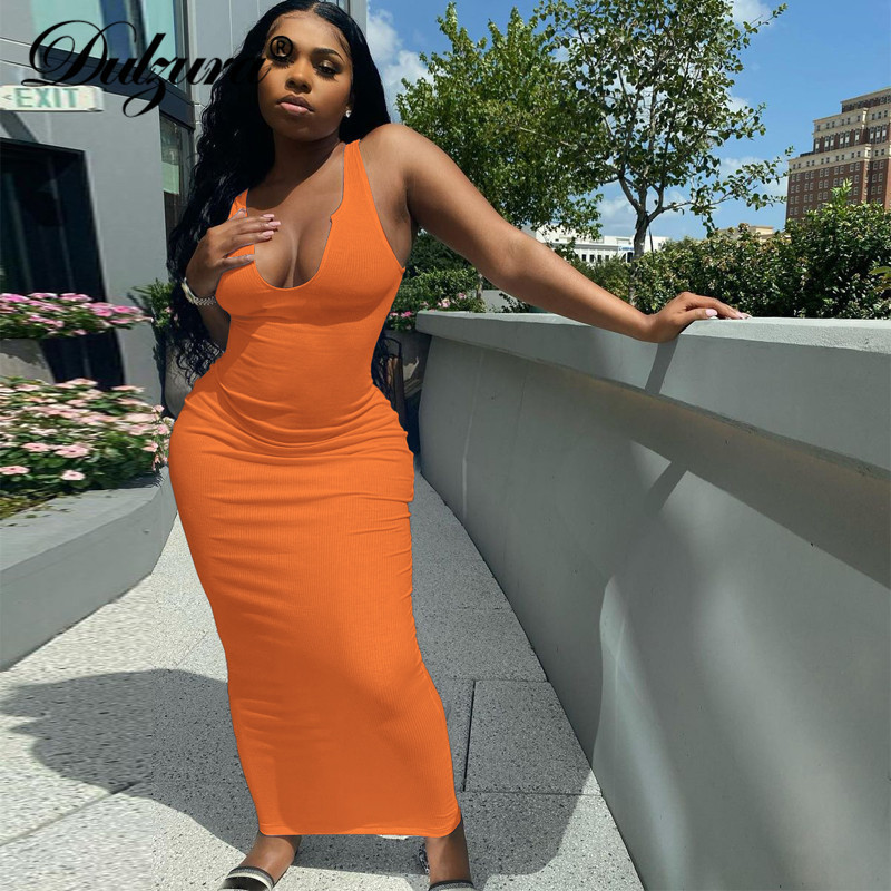 Dulzura Ribbed Knitted Stripe Women Pure Sleeveless Midi Dress V Neck Bodycon Sexy Streetwear Party Club Elegant Summer 220707