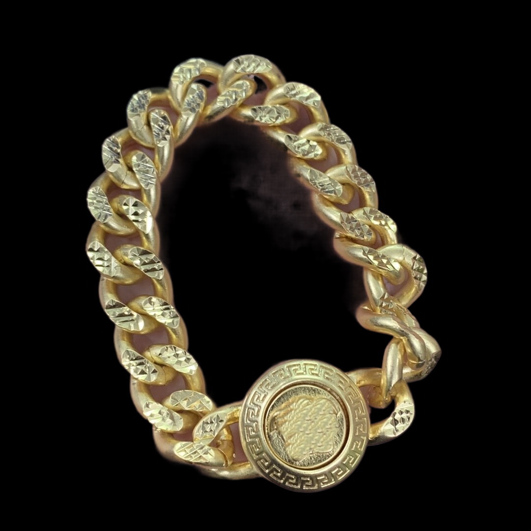 Hiphop Rock Punk Designed Brass Link Bracelets Cuba Thick Chain Bangle Banshee Greece Meander Pattern Medusa Head Portrait 18K Gold Plated Womens Designer Jewelry
Hiphop Rock Punk Designed Brass Link Bracelets Cuba Thick Chain Bangle Banshee Greece Meander Pattern Medusa Head Portrait 18K Gold Plated Womens Designer Jewelry