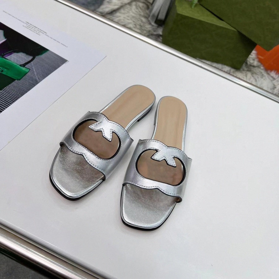 Interlocking gG High-quality Real Leather Slippers GUCCIE cut-out slide sandal Calf Leather Sexy Flat Ladies Fashion Cutout Wear Shoes 35-44
Interlocking gG High-quality Real Leather Slippers GUCCIE cut-out slide sandal Calf Leather Sexy Flat Ladies Fashion Cutout Wear Shoes 35-44