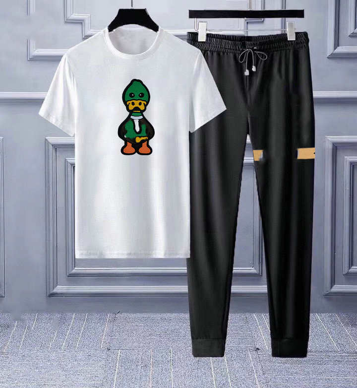 22ss Designer style classic tracksuits sportswear spring and autumn sportswear mens outdoor mountaineering suit training football fashi on casual trousers M-3XL, Customize
22ss Designer style classic tracksuits sportswear spring and autumn sportswear mens outdoor mountaineering suit training football fashi on casual trousers M-3XL, Customize