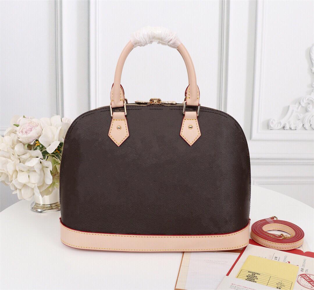 ALMA BB Handbag Golden Padlock Keys 2 Toron Handles Fitted with Detachable Strap Charming Small Bag Perfect for Crossbody Wear, #8 new black
ALMA BB Handbag Golden Padlock Keys 2 Toron Handles Fitted with Detachable Strap Charming Small Bag Perfect for Crossbody Wear, #8 new black