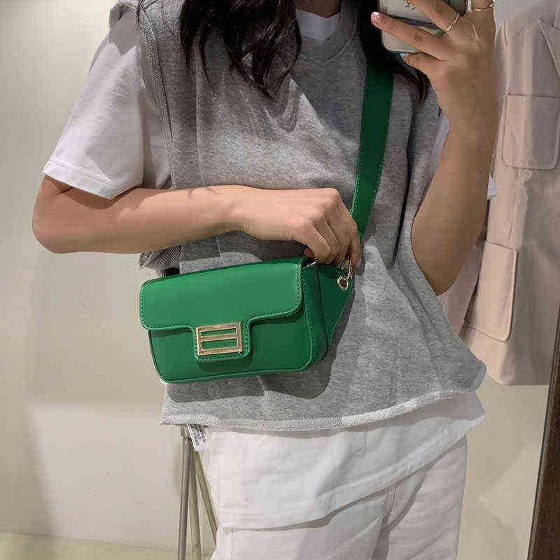 Women's Chest Bag Fashion Fanny Pack Female Small Wist Bag Solid Color Classic Crossbody Bags for Women Pocket 220608, Black
Women's Chest Bag Fashion Fanny Pack Female Small Wist Bag Solid Color Classic Crossbody Bags for Women Pocket 220608, Black