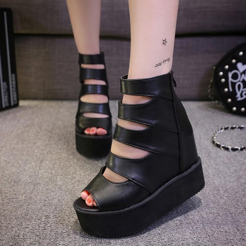 Designer-Summer Black Flat Platform Gothic Gladiator Sandals Women Wedge Heel Peep Toe Light Thick Sole Goth Rome Shoes Ladies Whosale1, Pu
Designer-Summer Black Flat Platform Gothic Gladiator Sandals Women Wedge Heel Peep Toe Light Thick Sole Goth Rome Shoes Ladies Whosale1, Pu