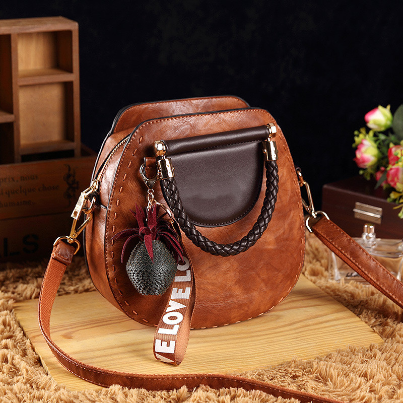 Messenger Bag Luxury Desiginer Bags Simple Tassel Wallets Texture Portable Handbags Mini Retro Wallet Fashion Shoulder Bag Square Handbag Woman PU Purse Packs, As picture
Messenger Bag Luxury Desiginer Bags Simple Tassel Wallets Texture Portable Handbags Mini Retro Wallet Fashion Shoulder Bag Square Handbag Woman PU Purse Packs, As picture