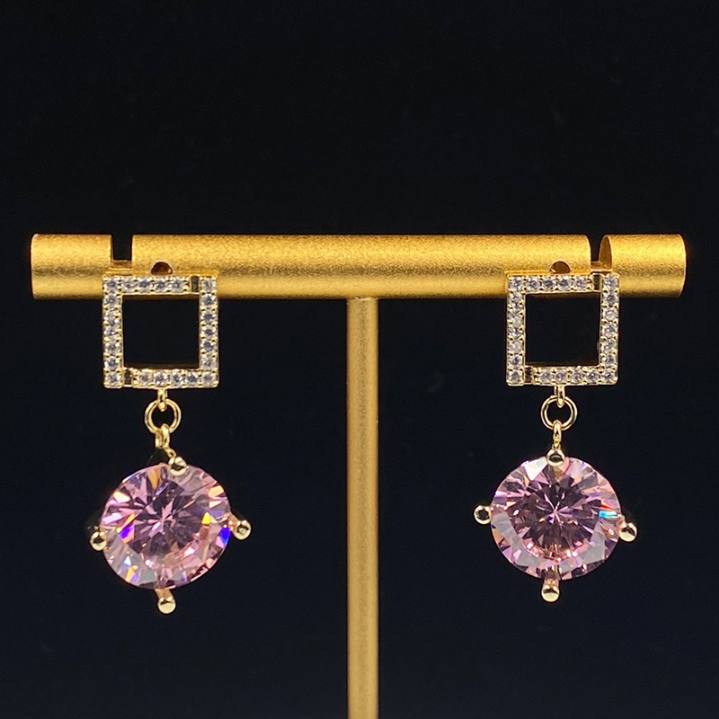 Designer Hoop Earrings Stud For Womens purple Diamond Fashion Jewelry Luxury Earring Gold Men f Earring Jewelrys 2204023D
Designer Hoop Earrings Stud For Womens purple Diamond Fashion Jewelry Luxury Earring Gold Men f Earring Jewelrys 2204023D