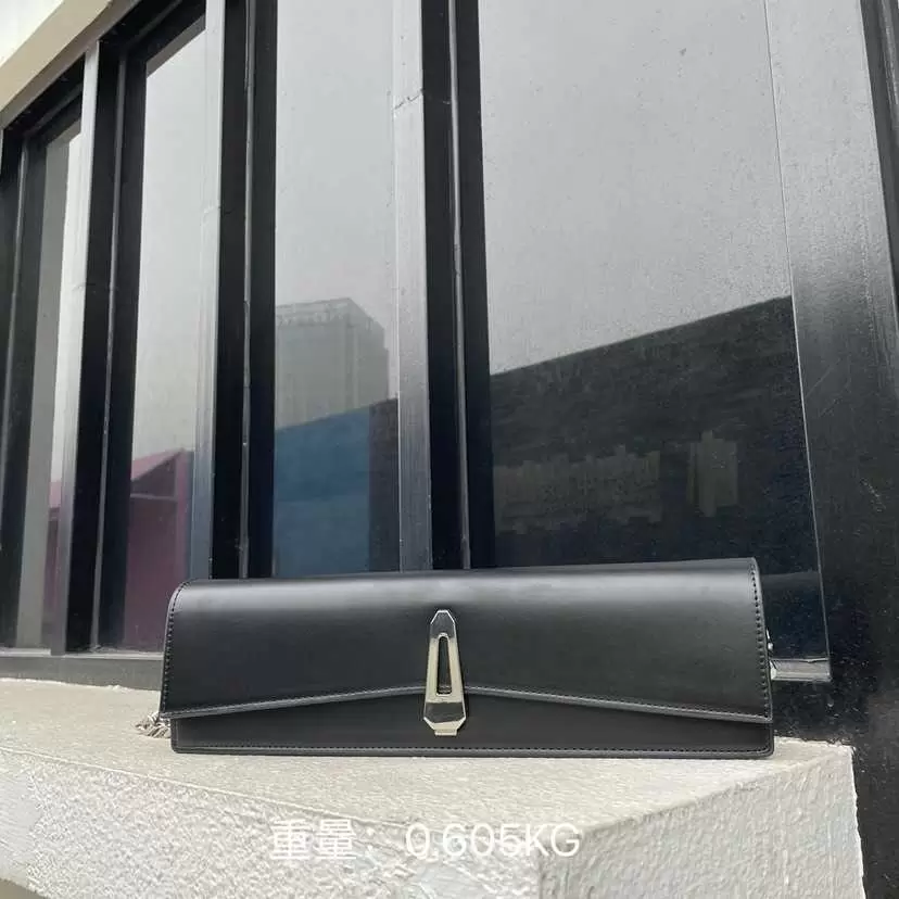 Waist Bags 2021 Personalized Hand Chain Strip One Shoulder Fashion Versatile Armpit Staff Small Square Bag
Waist Bags 2021 Personalized Hand Chain Strip One Shoulder Fashion Versatile Armpit Staff Small Square Bag