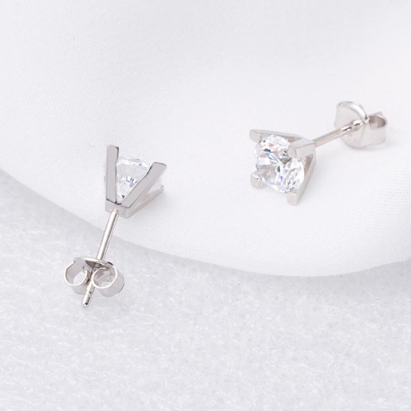 Clip-on & Screw Back White 14 Carat Gold Engagement Earrings
Clip-on & Screw Back White 14 Carat Gold Engagement Earrings