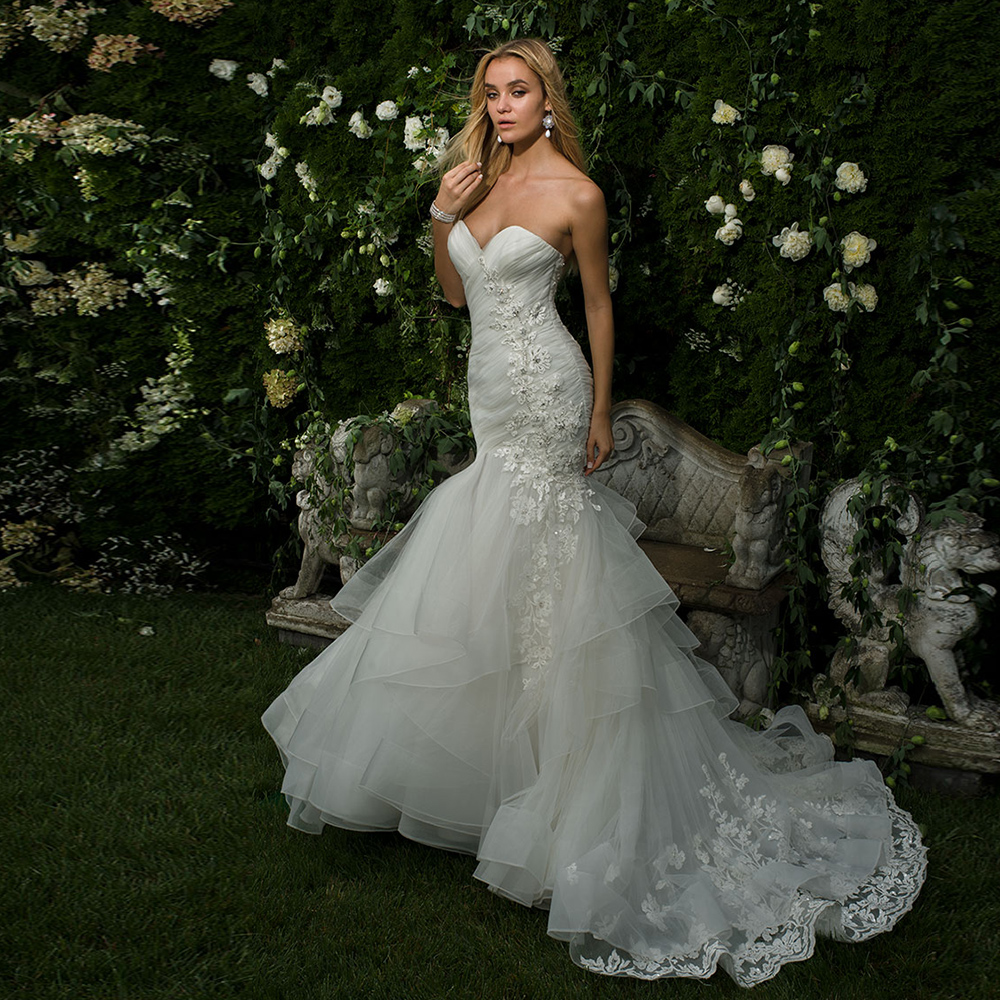 Mermaid Wedding Dress Sleeveless Strapless Sweetheart Lace Elegant Appliques Sequins Floor Length Elegant 3D Lace Bridal Gowns Custom Made Vestido de 