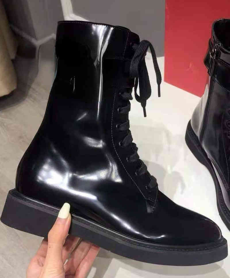 Brand R home Square button Martin 2022 autumn new single boot net red side zipper British style boots women's shoes, Drill thread
Brand R home Square button Martin 2022 autumn new single boot net red side zipper British style boots women's shoes, Drill thread