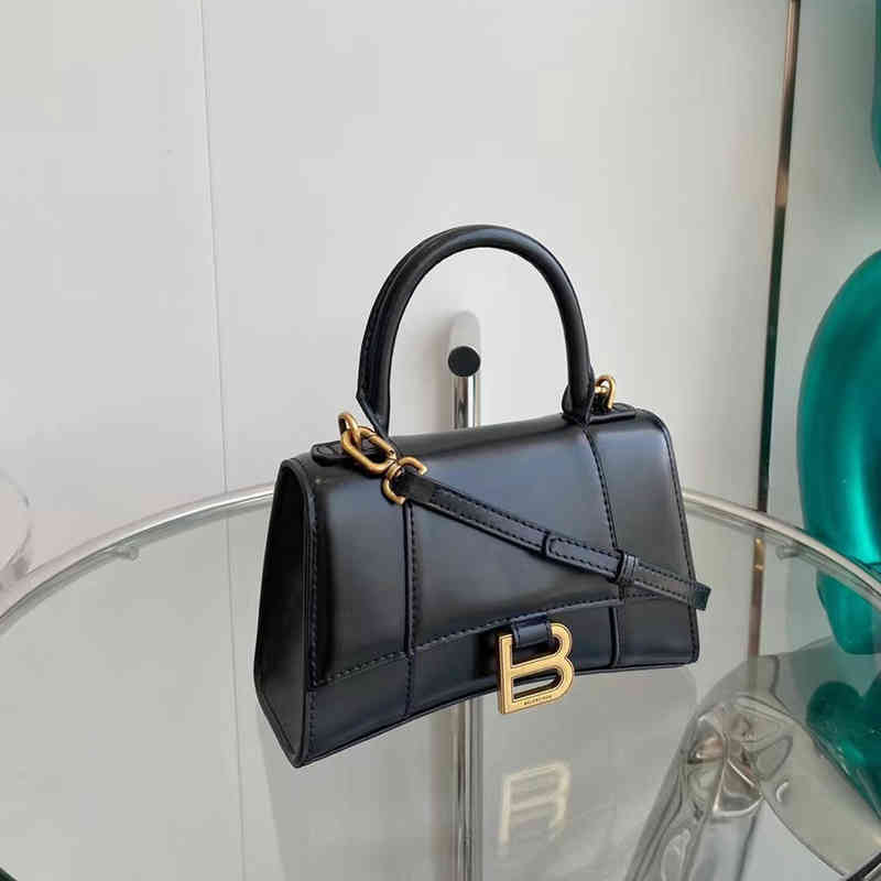 Home Balencigabag b Designers Handbag Bag High Version Leather Hourglass Xs Crocodile Single Shoulder Small Female Mini Plain Messenger, White same color buckle xs19 (high versi
Home Balencigabag b Designers Handbag Bag High Version Leather Hourglass Xs Crocodile Single Shoulder Small Female Mini Plain Messenger, White same color buckle xs19 (high versi