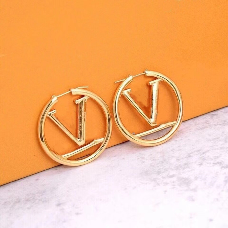 2022 Fashion gold hoop earrings for lady Women Party Wedding Lovers gift engagement Jewelry for Bride
2022 Fashion gold hoop earrings for lady Women Party Wedding Lovers gift engagement Jewelry for Bride