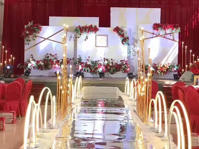 4pcs Metal Candelabra Candle Holders Electric Wedding Table Centerpiece Road Lead Candelabrum For Home Decor XJ260305