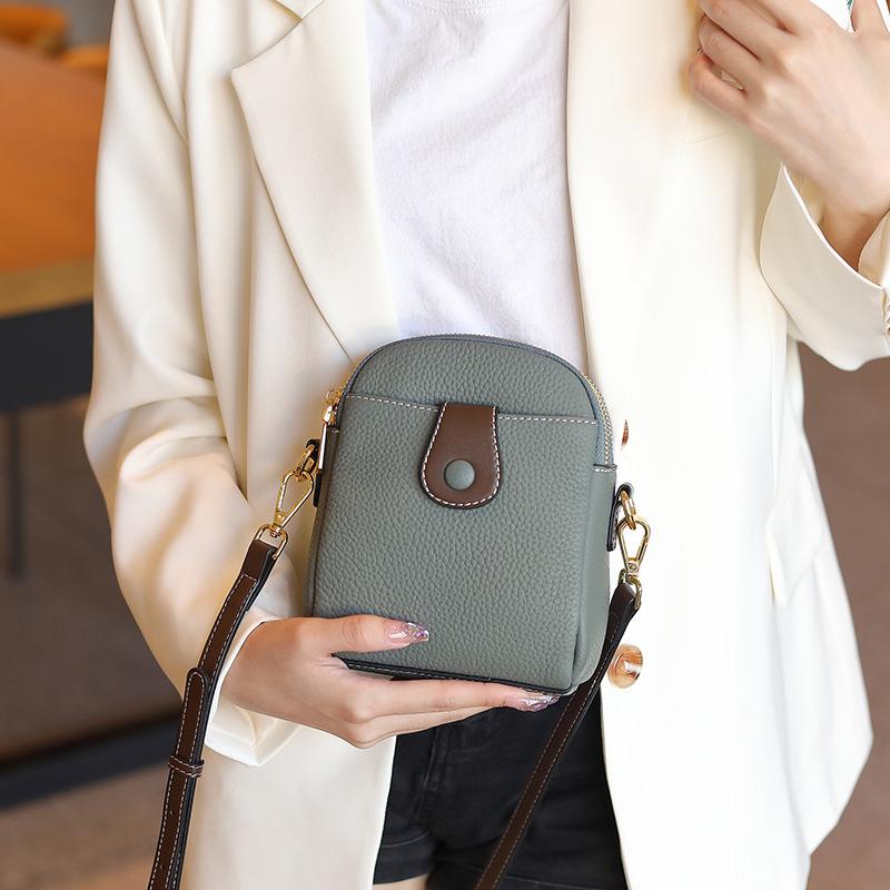 Evening Bags First Layer Cow Leather Women Mobile Bag Fashion Top Messenger Trend Mini Shoulder High QualityEvening, Black
Evening Bags First Layer Cow Leather Women Mobile Bag Fashion Top Messenger Trend Mini Shoulder High QualityEvening, Black