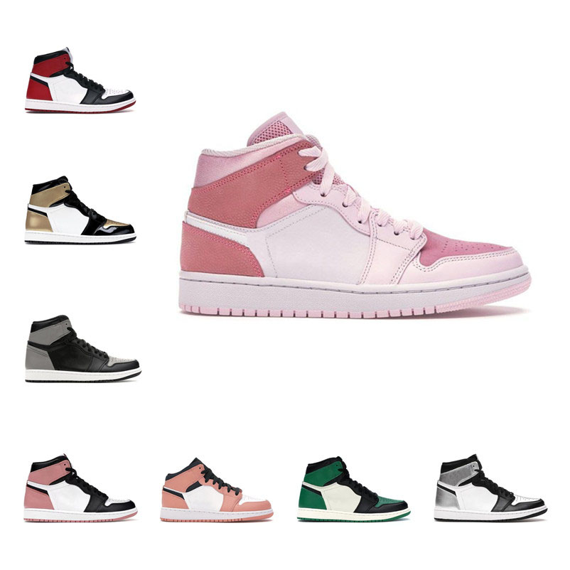 Jumpman 1 1s high fashion mens basketball shoes 2022 new womens Bleached Coral Shadow Toe light dark Bred Outdoor Smoke Grey Trainers Dunks sneakers red bottoms shoe, Color33
Jumpman 1 1s high fashion mens basketball shoes 2022 new womens Bleached Coral Shadow Toe light dark Bred Outdoor Smoke Grey Trainers Dunks sneakers red bottoms shoe, Color33