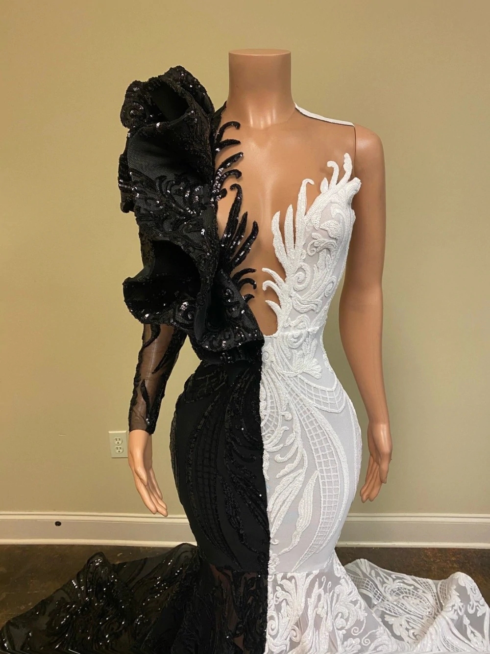 Sparky Mermaid Prom Dresses White And Black Long Sleeve One Shoulder African Sequin Evening Dress 2022 Trumpet Special Occasion Gala Vestidos Party Fo