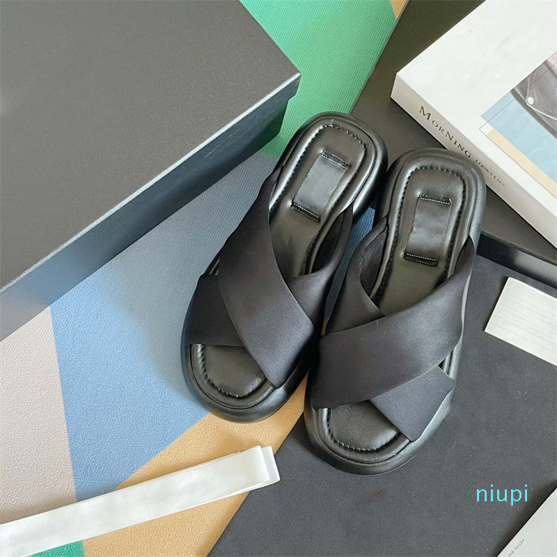 Summer new honey cross strap bread sandals beach sandals designer Cloth Sandal Good quality slide sandalss 2336, Black
Summer new honey cross strap bread sandals beach sandals designer Cloth Sandal Good quality slide sandalss 2336, Black