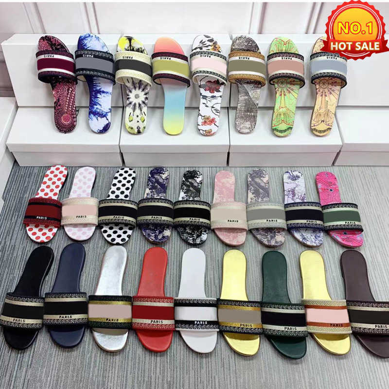 Paris Embroidered Dazzle slipper women ladies scuffs summer beach striped causal flip flops flat Slide Slippers sandals Designers Embroidery, 20#
Paris Embroidered Dazzle slipper women ladies scuffs summer beach striped causal flip flops flat Slide Slippers sandals Designers Embroidery, 20#