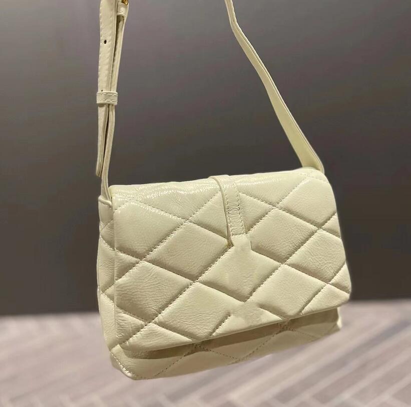 Designer Shoulder Bag Women Flap Y type Handbags Black White Tote Crossbody Classic Letter Lady High Capacity Bag Solid Envelope pochette Purses
Designer Shoulder Bag Women Flap Y type Handbags Black White Tote Crossbody Classic Letter Lady High Capacity Bag Solid Envelope pochette Purses