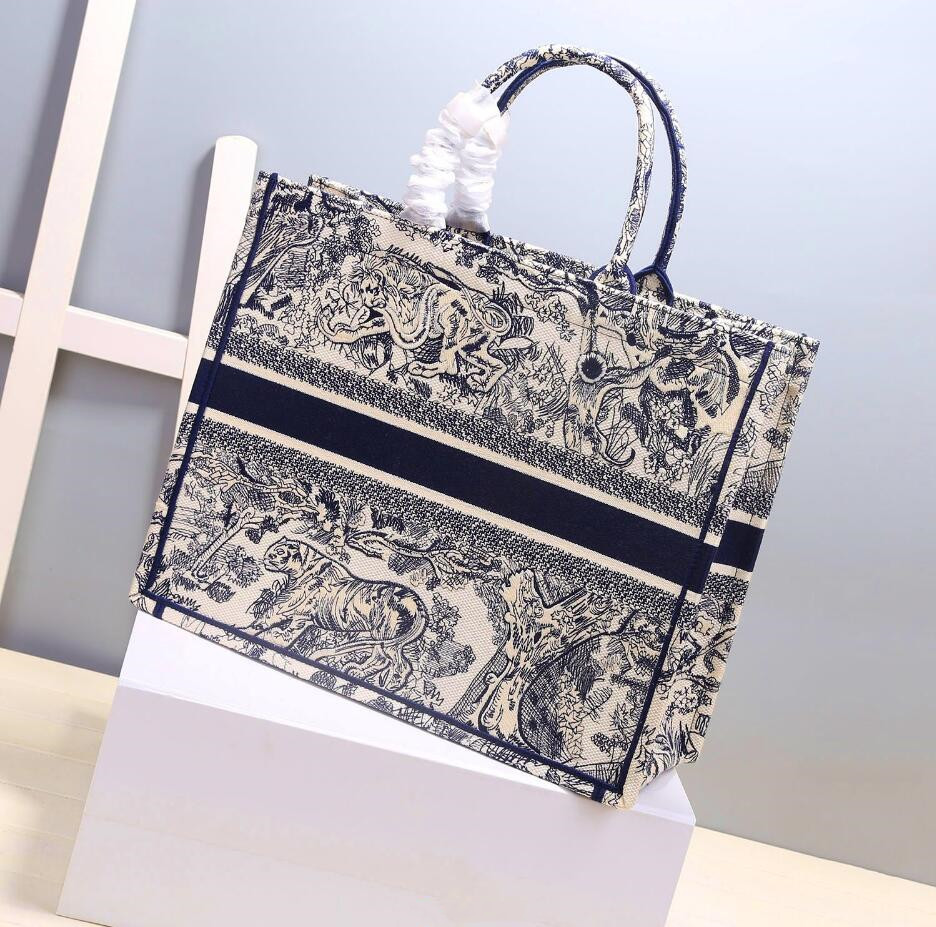 Designer Fashion Handbags Multicolor Classic Shopping Bags Luxury Canvas Beach Bag Large Capacity Ladies Handbag High Quality Shoulder Bags, Black tiger
Designer Fashion Handbags Multicolor Classic Shopping Bags Luxury Canvas Beach Bag Large Capacity Ladies Handbag High Quality Shoulder Bags, Black tiger