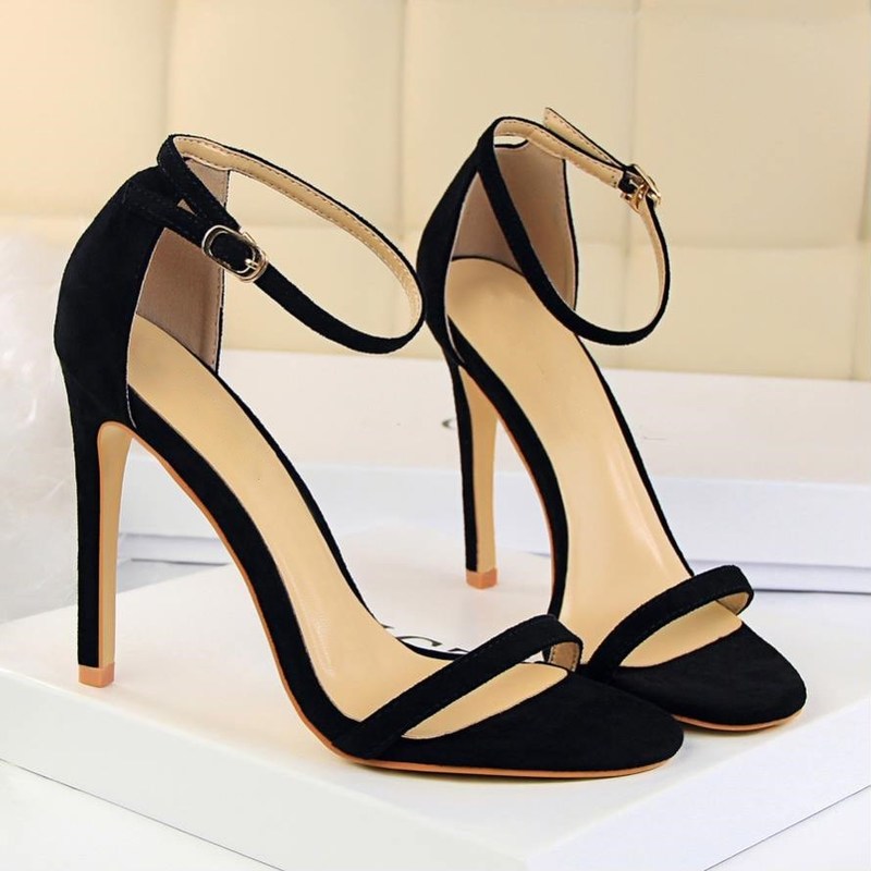EOEODOIT Charming Shoes Women High Heel Sandals Stiletto Pumps Summer Sandals Ankle Buckle Wedding Party Heels Shoes 10cm 8cm 220506