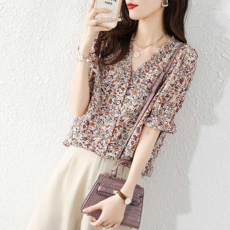 Women' Blouses & Shirts Woman Summer Style Chiffon Tops Lady Casual Short Sleeve V-Neck Flower Printed Blusas ZZ1330Women, As picture
Women' Blouses & Shirts Woman Summer Style Chiffon Tops Lady Casual Short Sleeve V-Neck Flower Printed Blusas ZZ1330Women, As picture